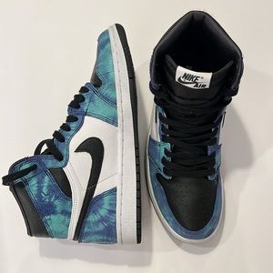 Nike Jordan 1 Retro High Tie Dye White/Black/Aurora Green